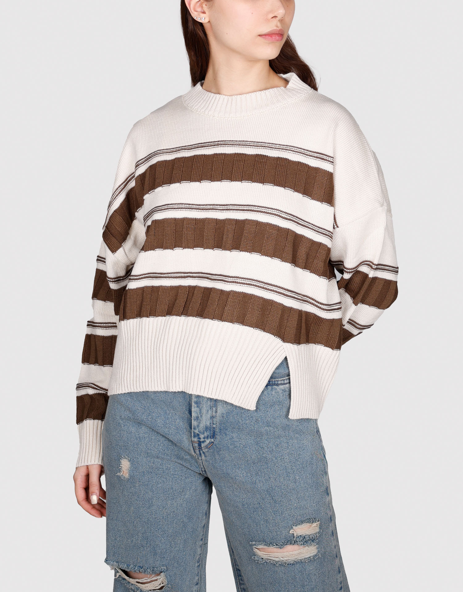 بلوز حاشیه چاکدار شیری قهوه ای