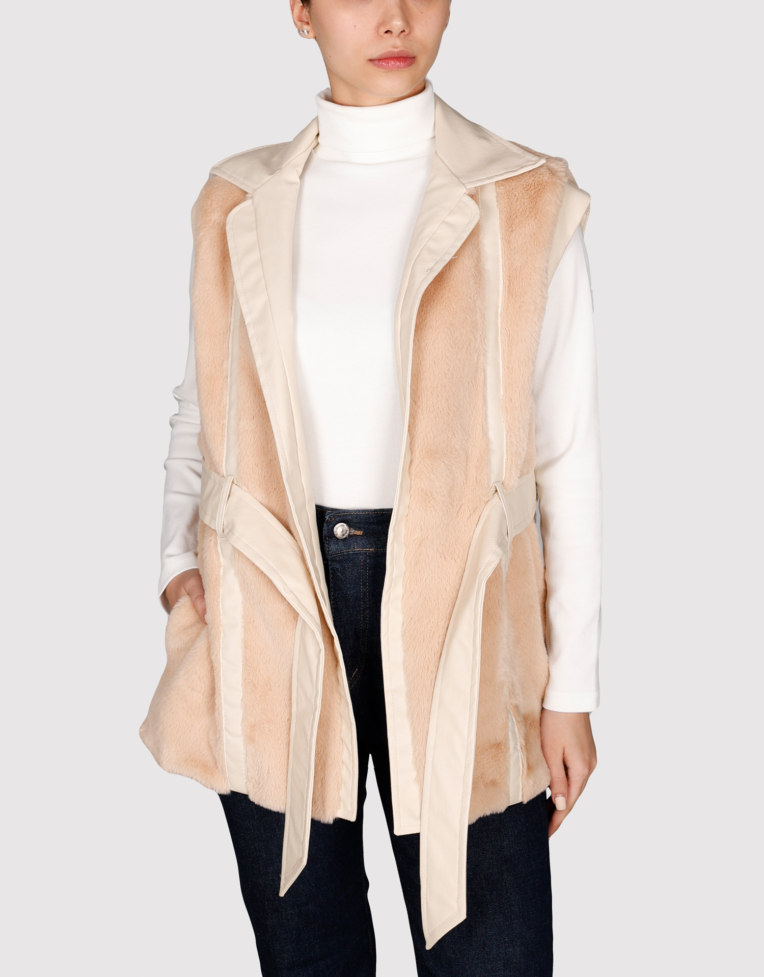 ژیله چرم دوزی کرم