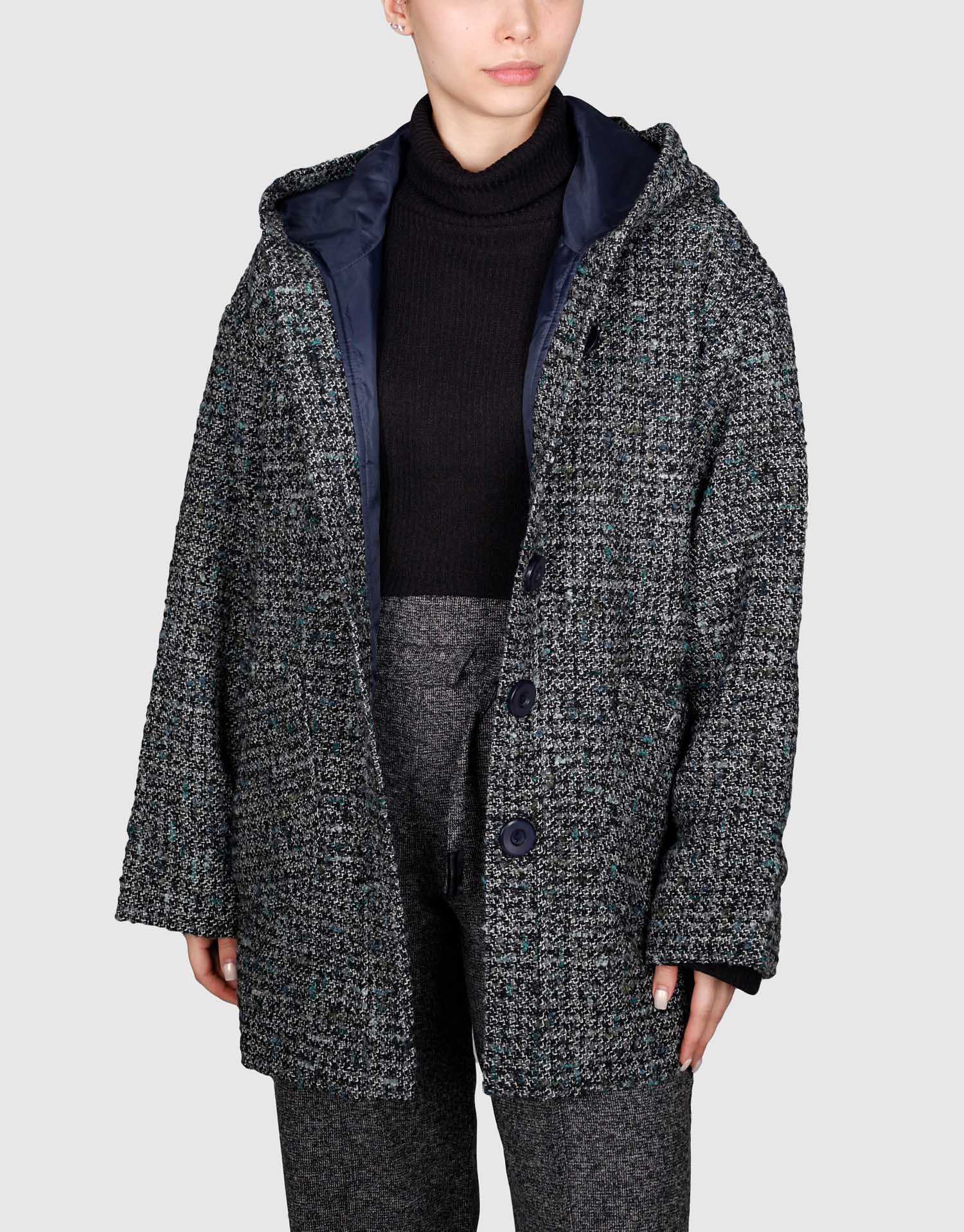 کت کلاهدار زنانه