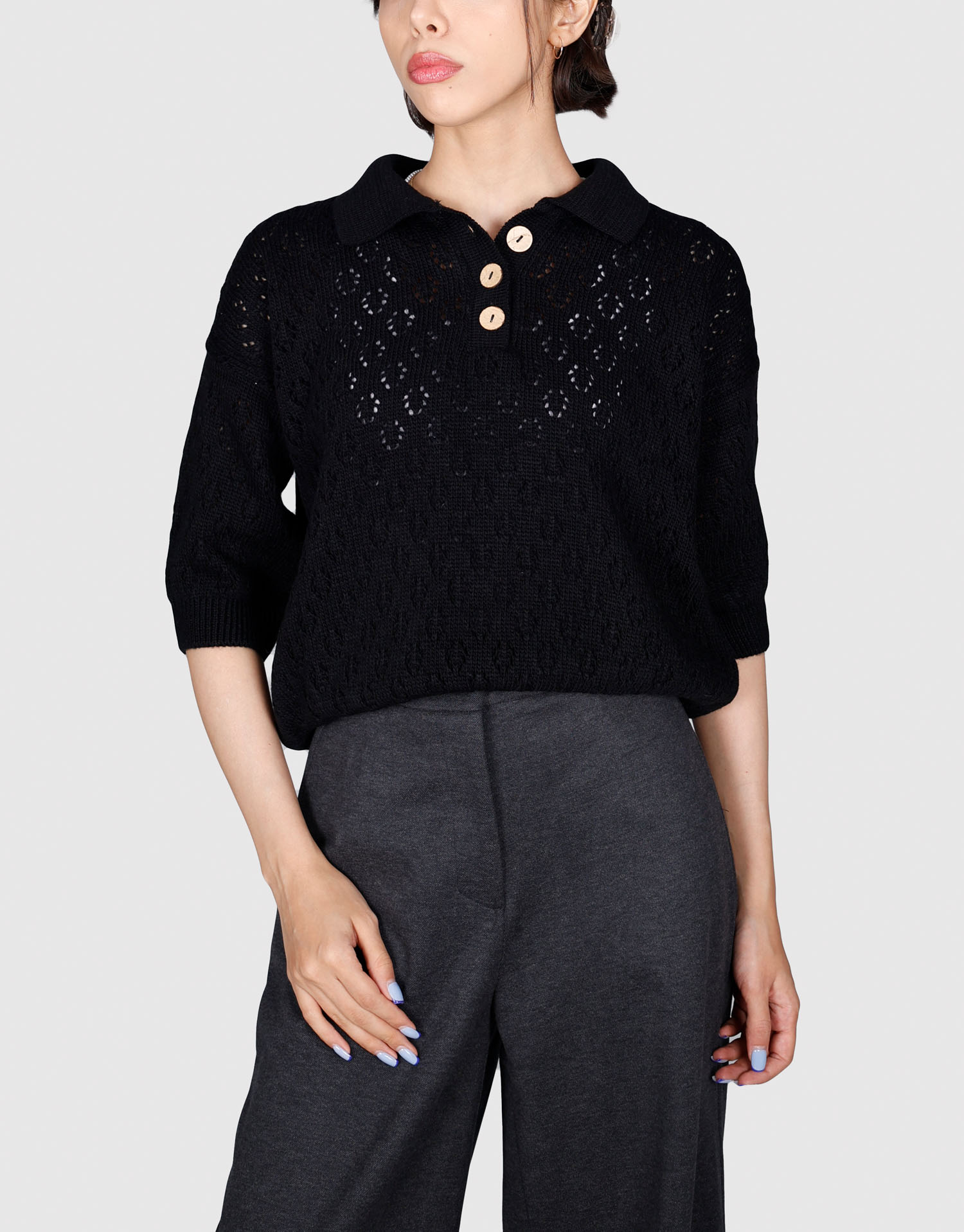 بلوز بافت سه دکمه مشکی