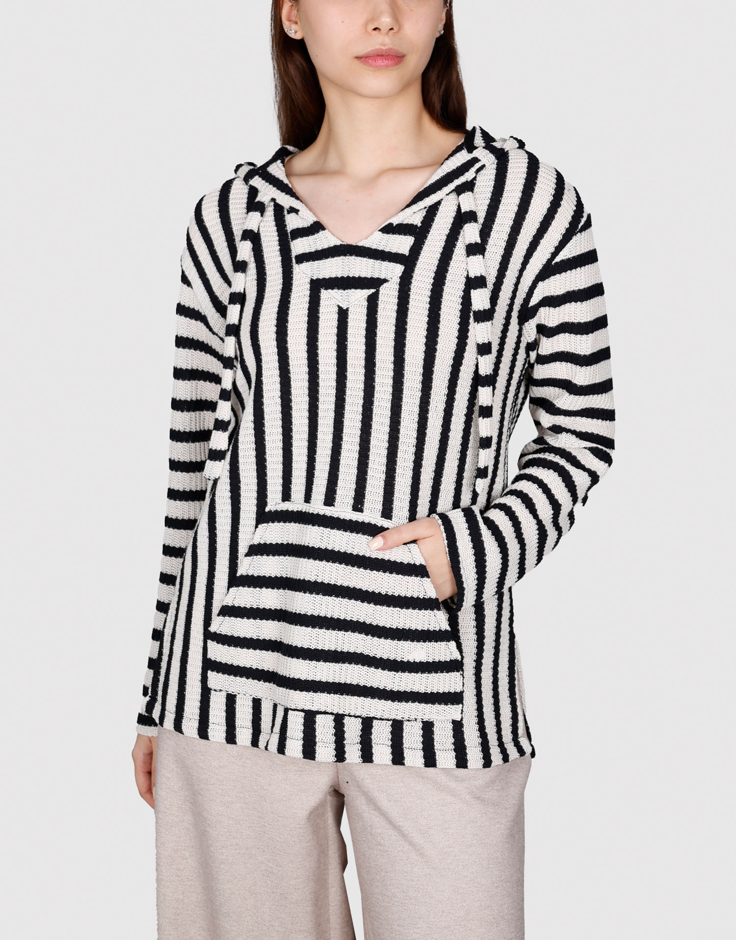 تونیک کلاهدار کرم مشکی