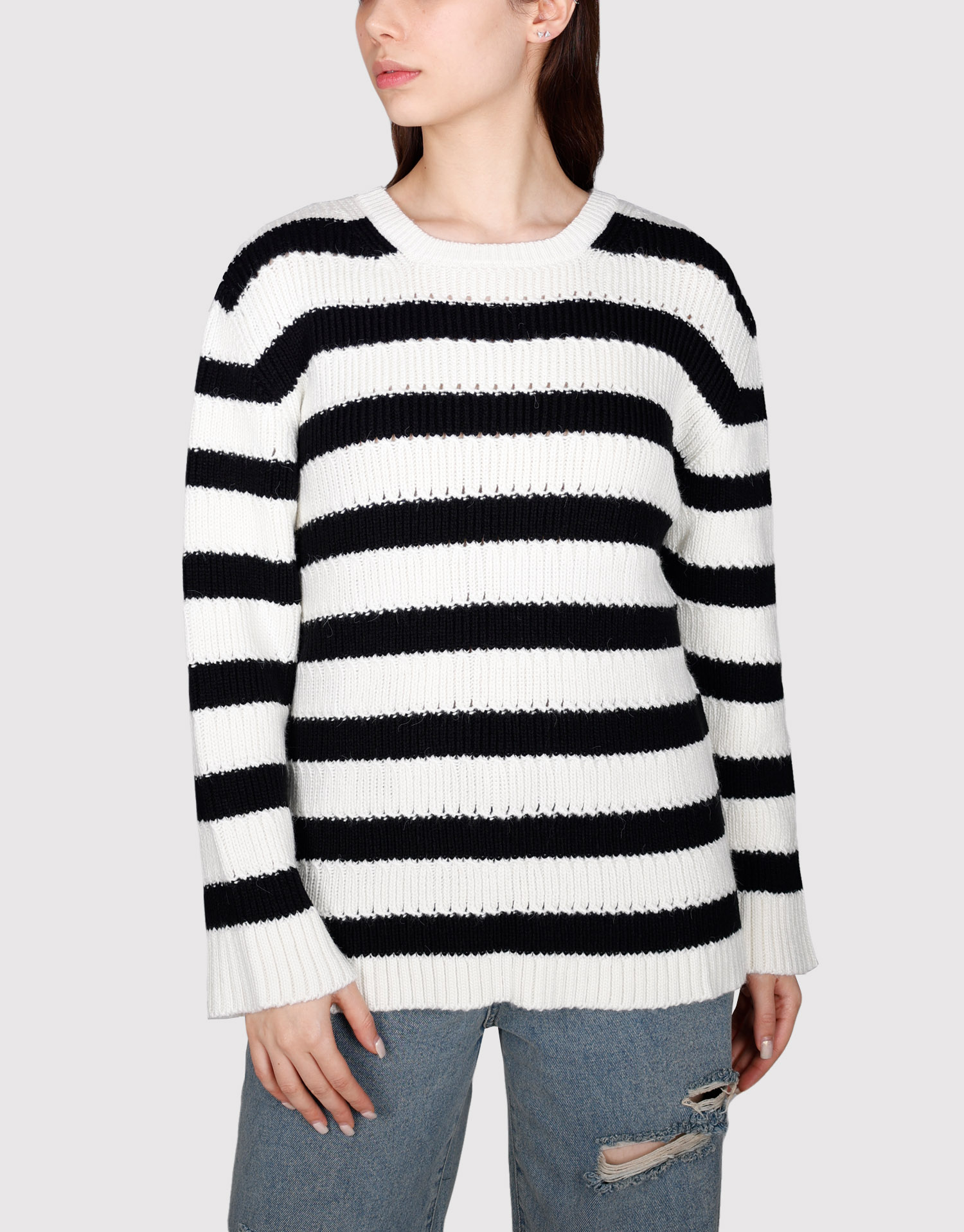 بلوز یقه گرد مشکی سفید