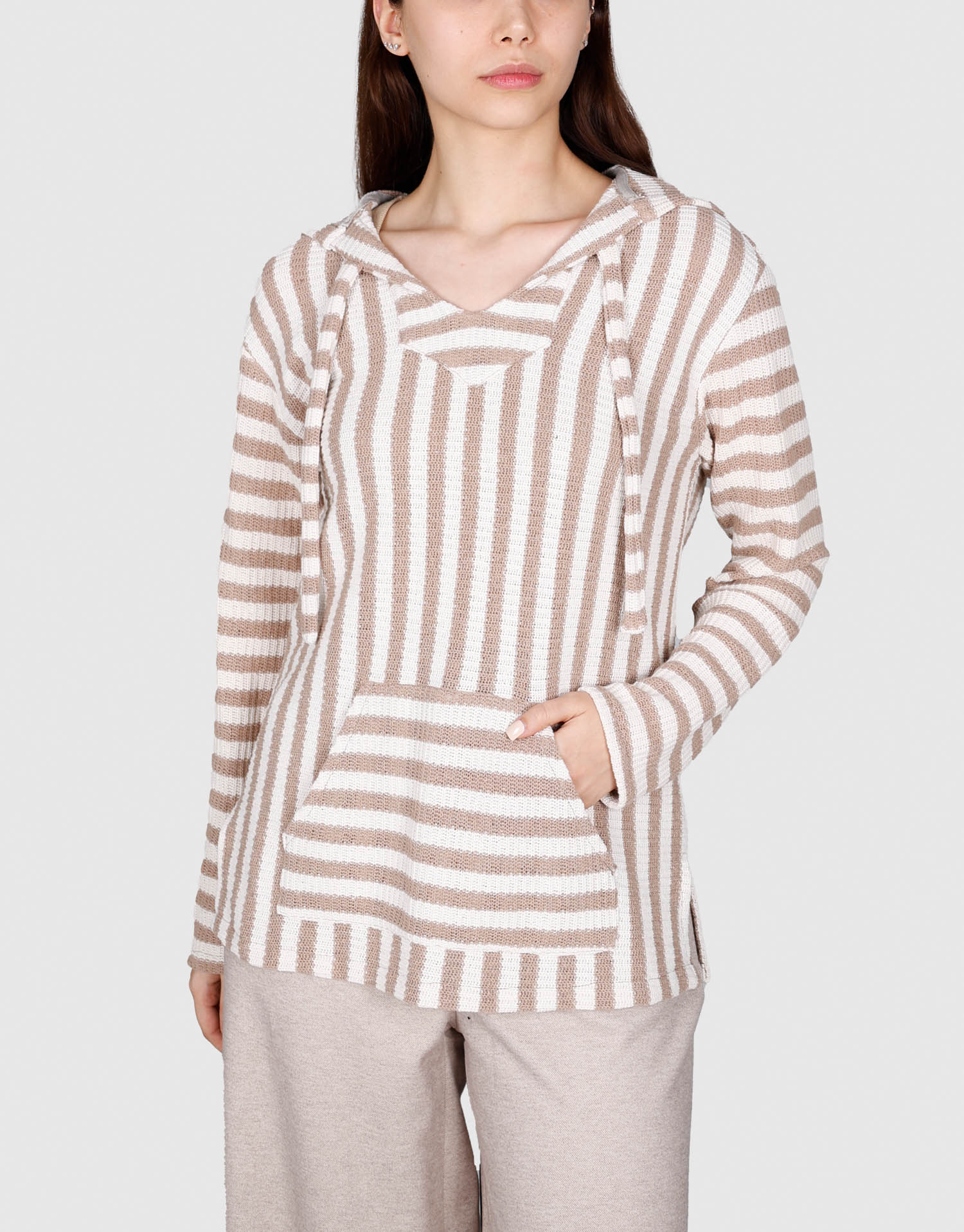 تونیک کلاهدار سفید نسکافه ای