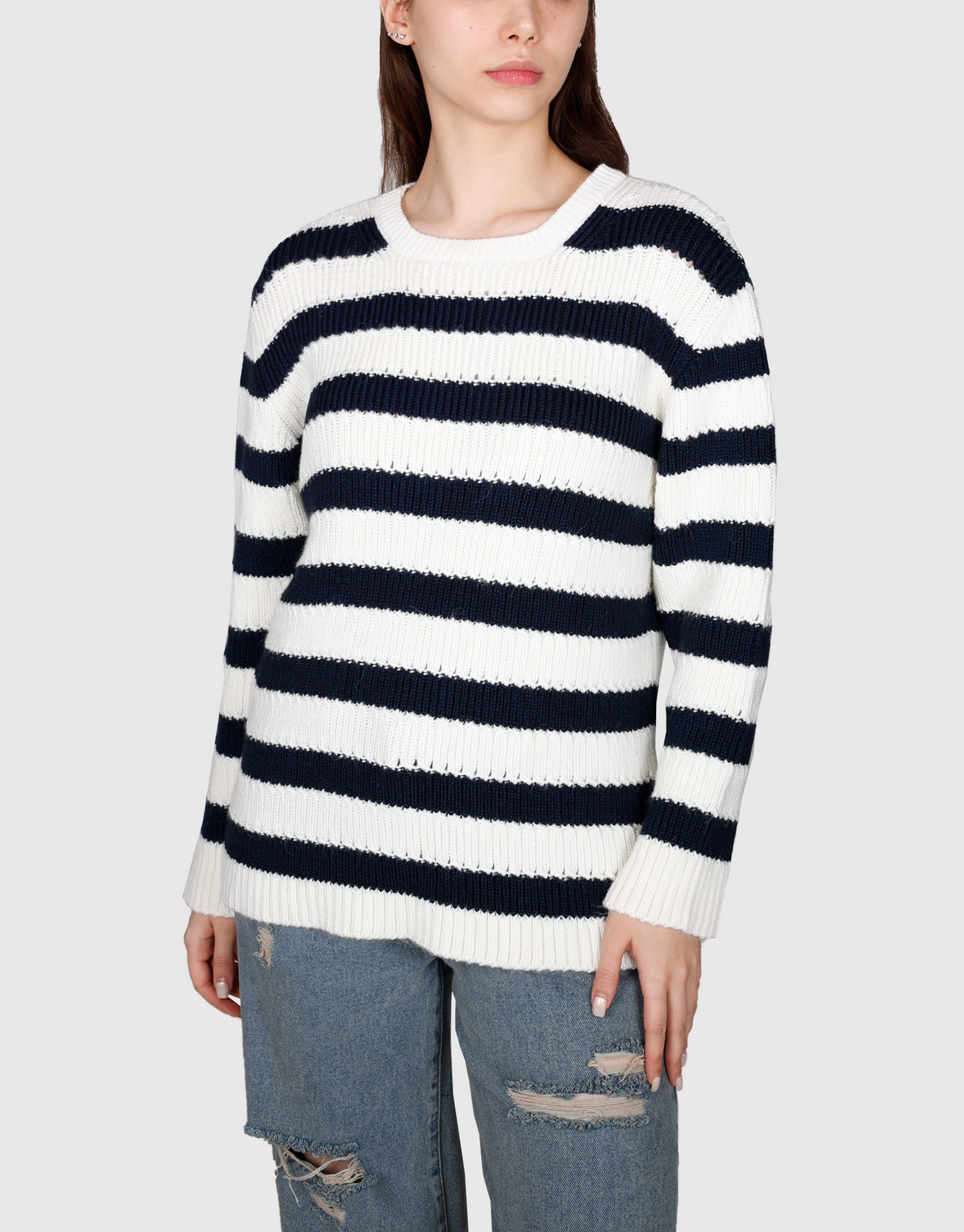 بلوز یقه گرد سرمه ای سفید