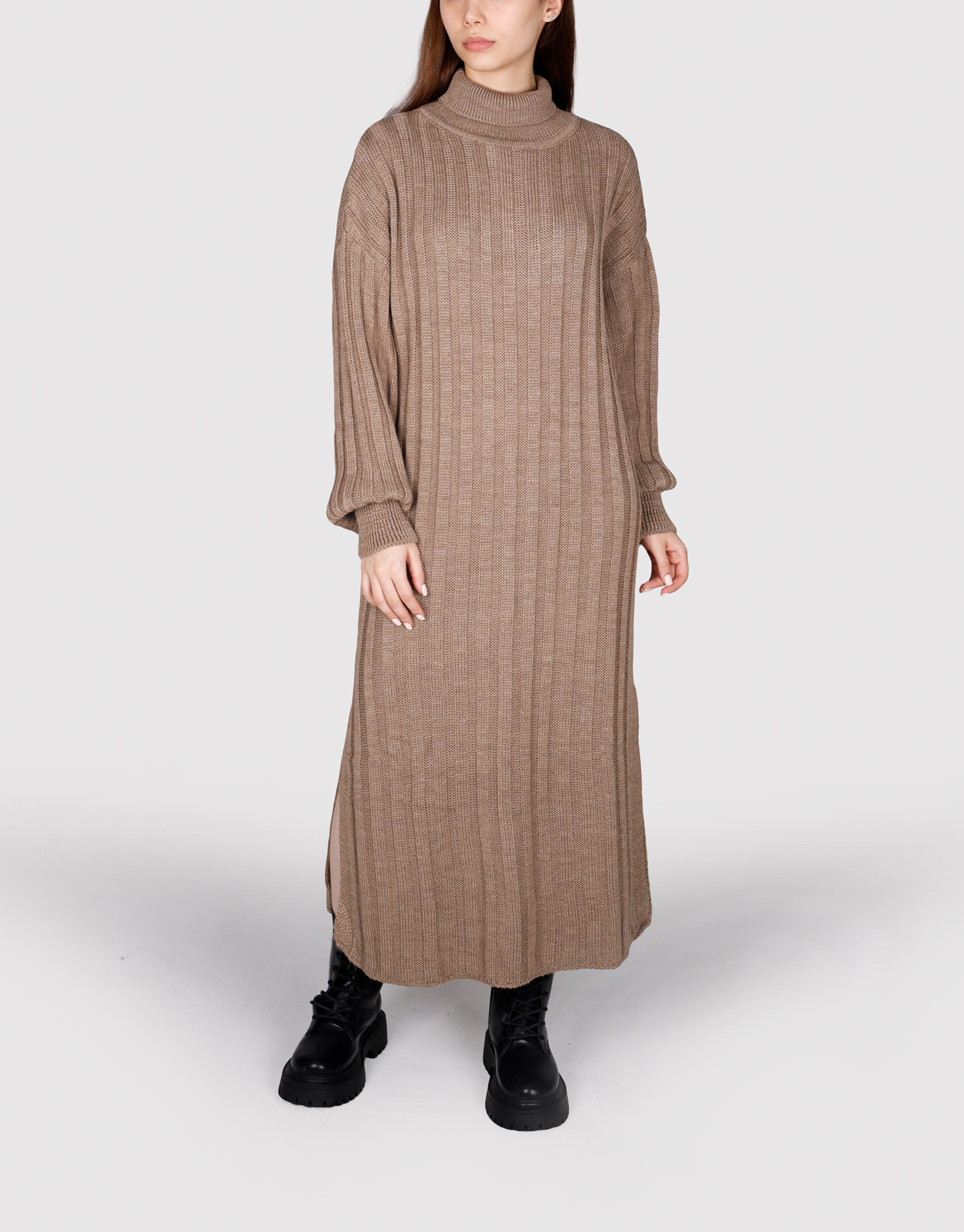 پیراهن بلند کرم