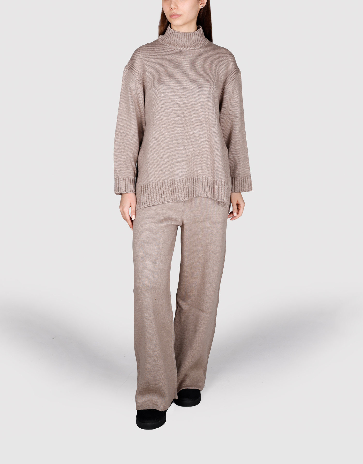 بلوز شلوار یقه ایستاده کرم