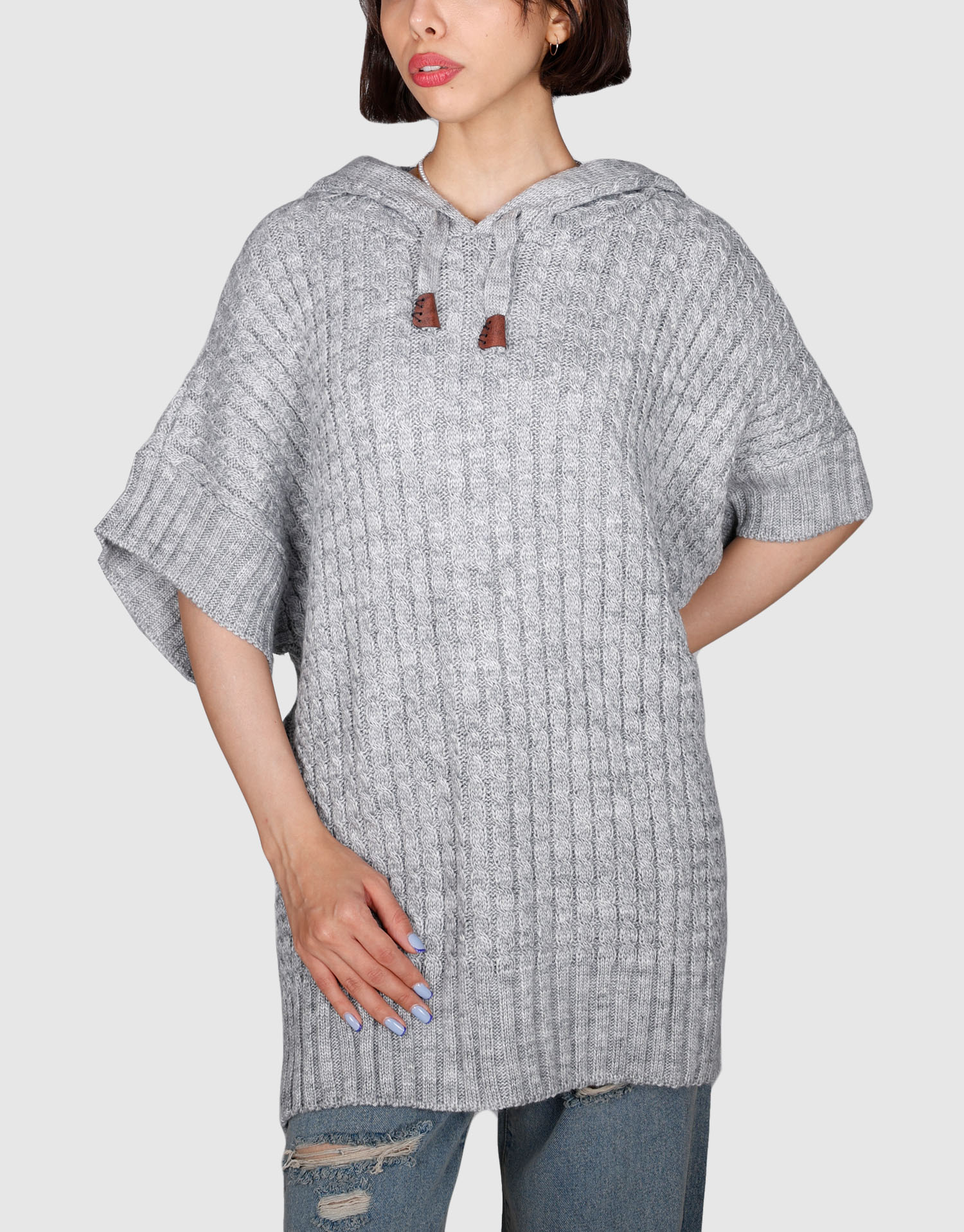 پانچو کلاهدار طوسی