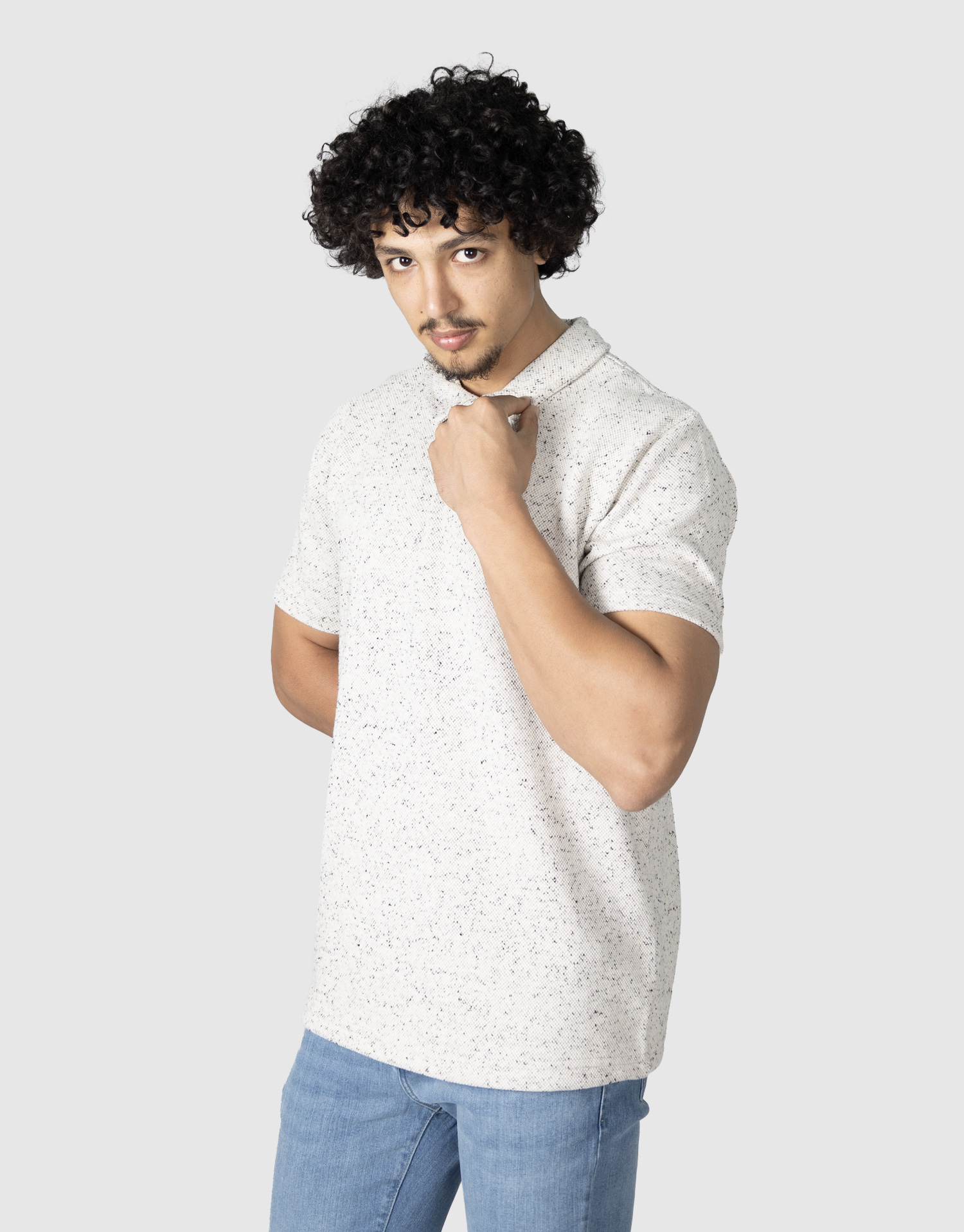 پولوشرت یقه دو دکمه