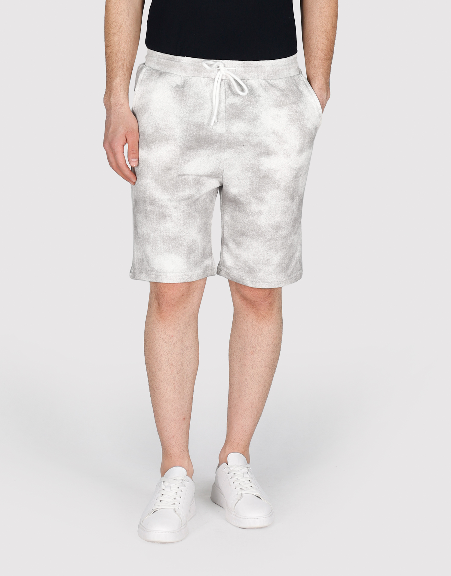 شلوارک ابر و بادی