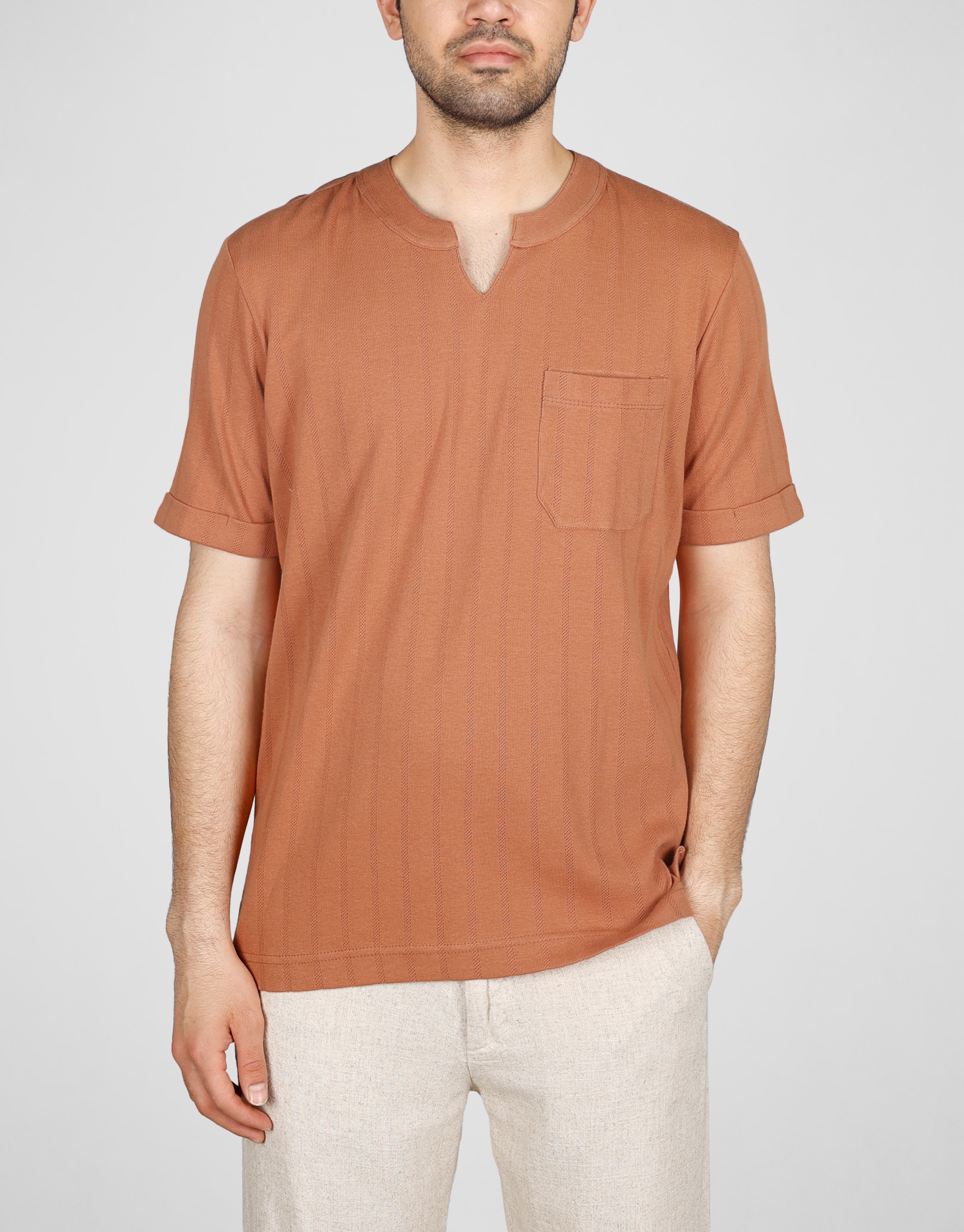 تیشرت یقه کوبایی