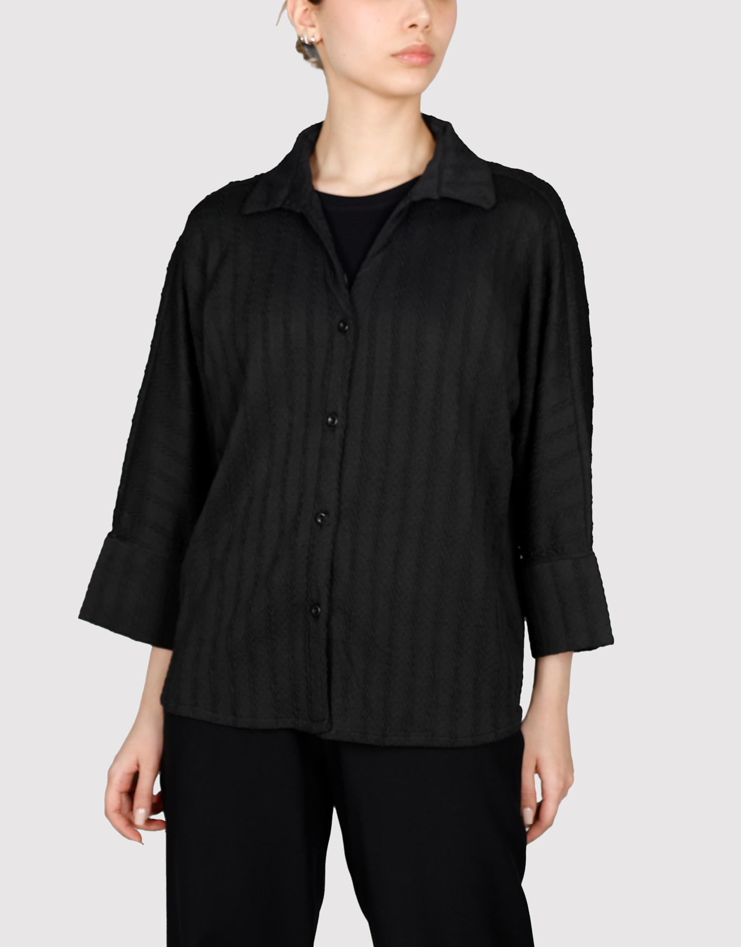 شومیز طرح برجسته مشکی