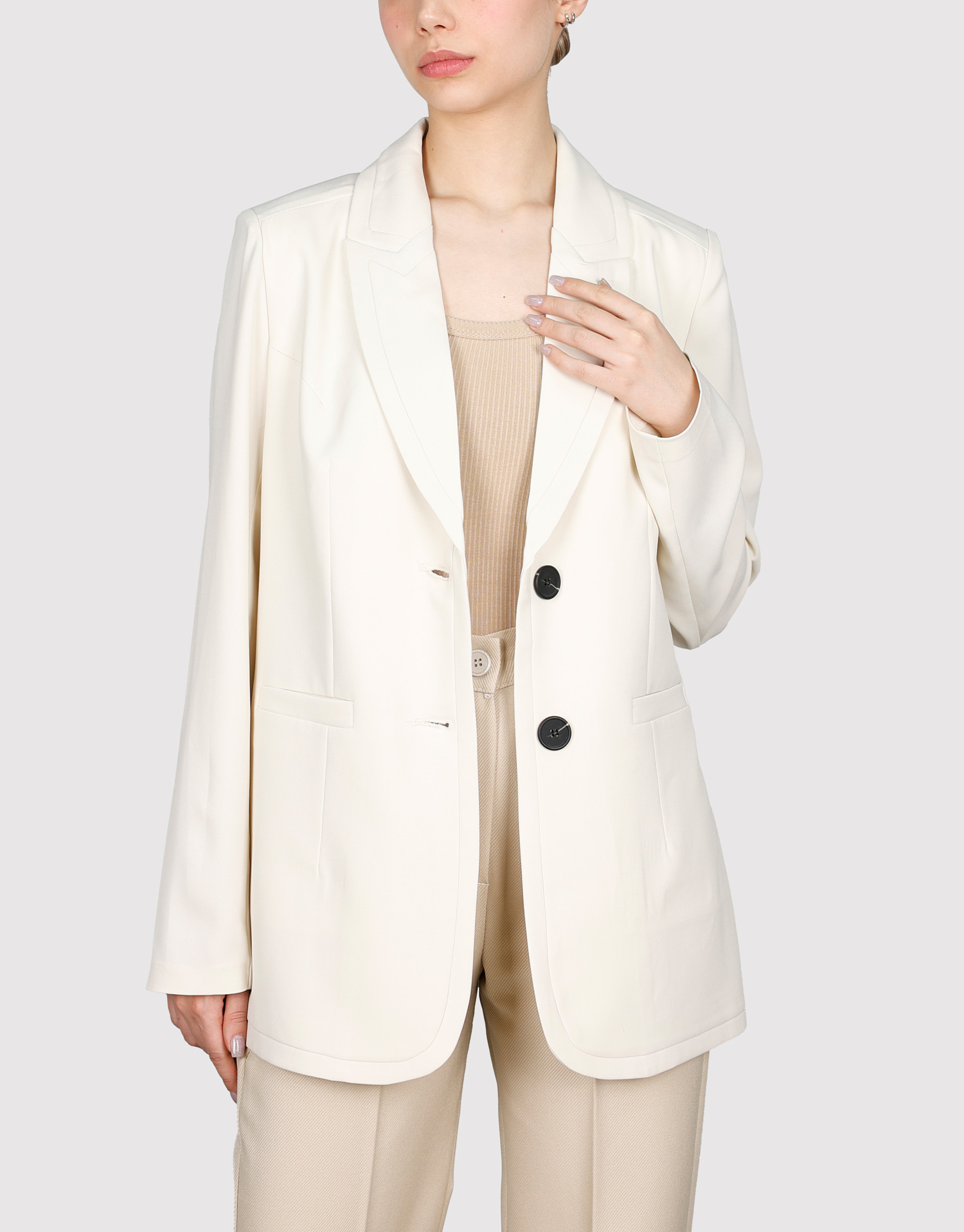 کت برشدار کرم روشن