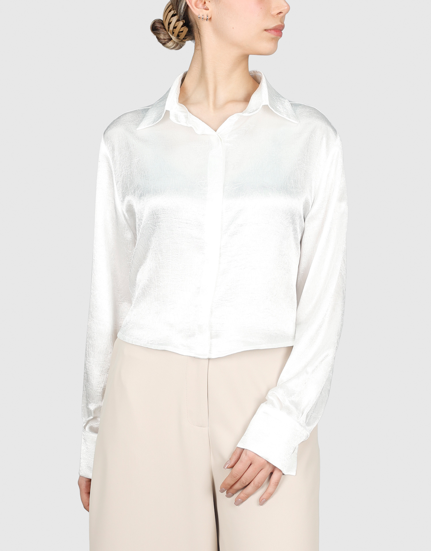 شومیز پشت بند دار شیری