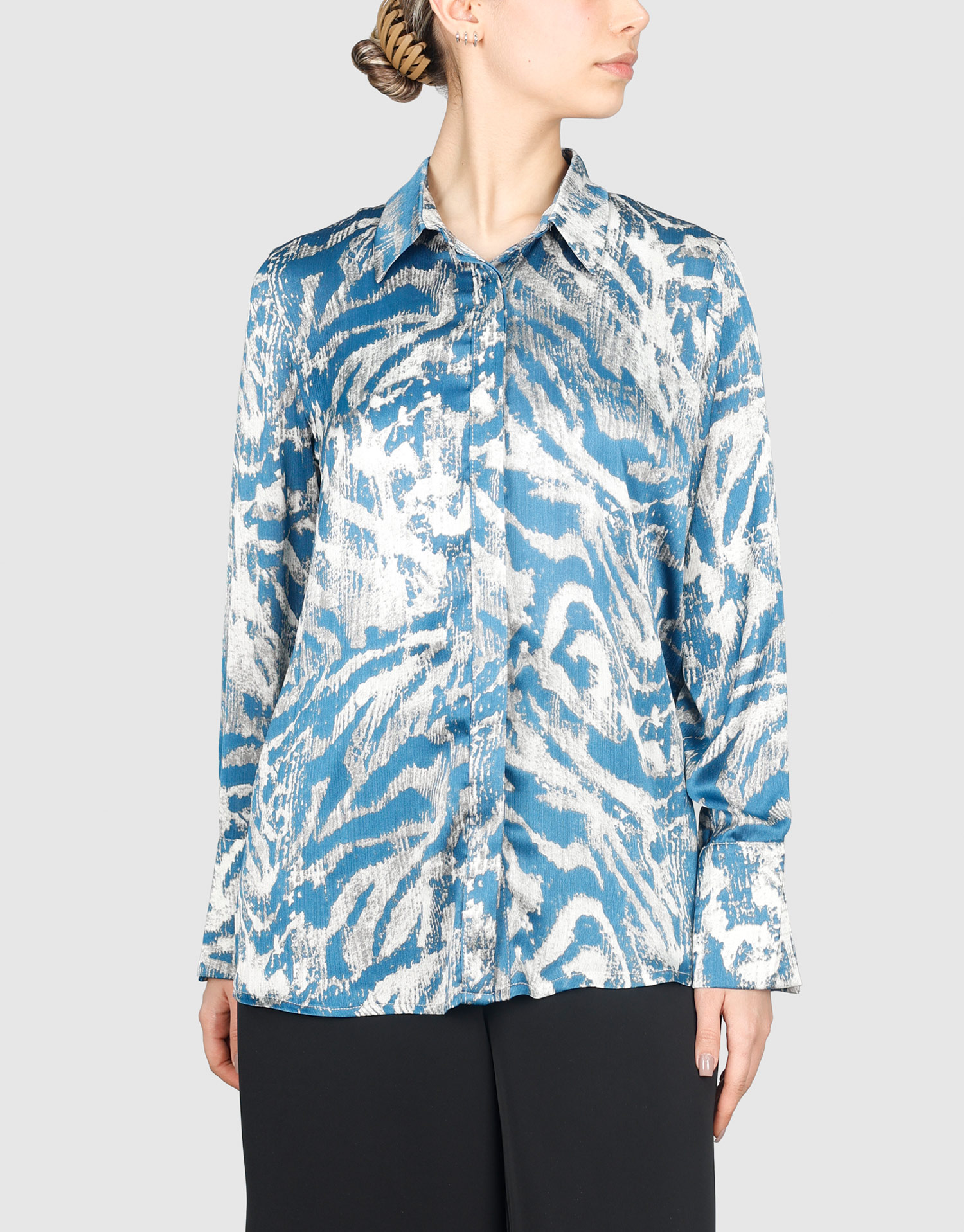 شومیز آستین چاک دار سبزآبی