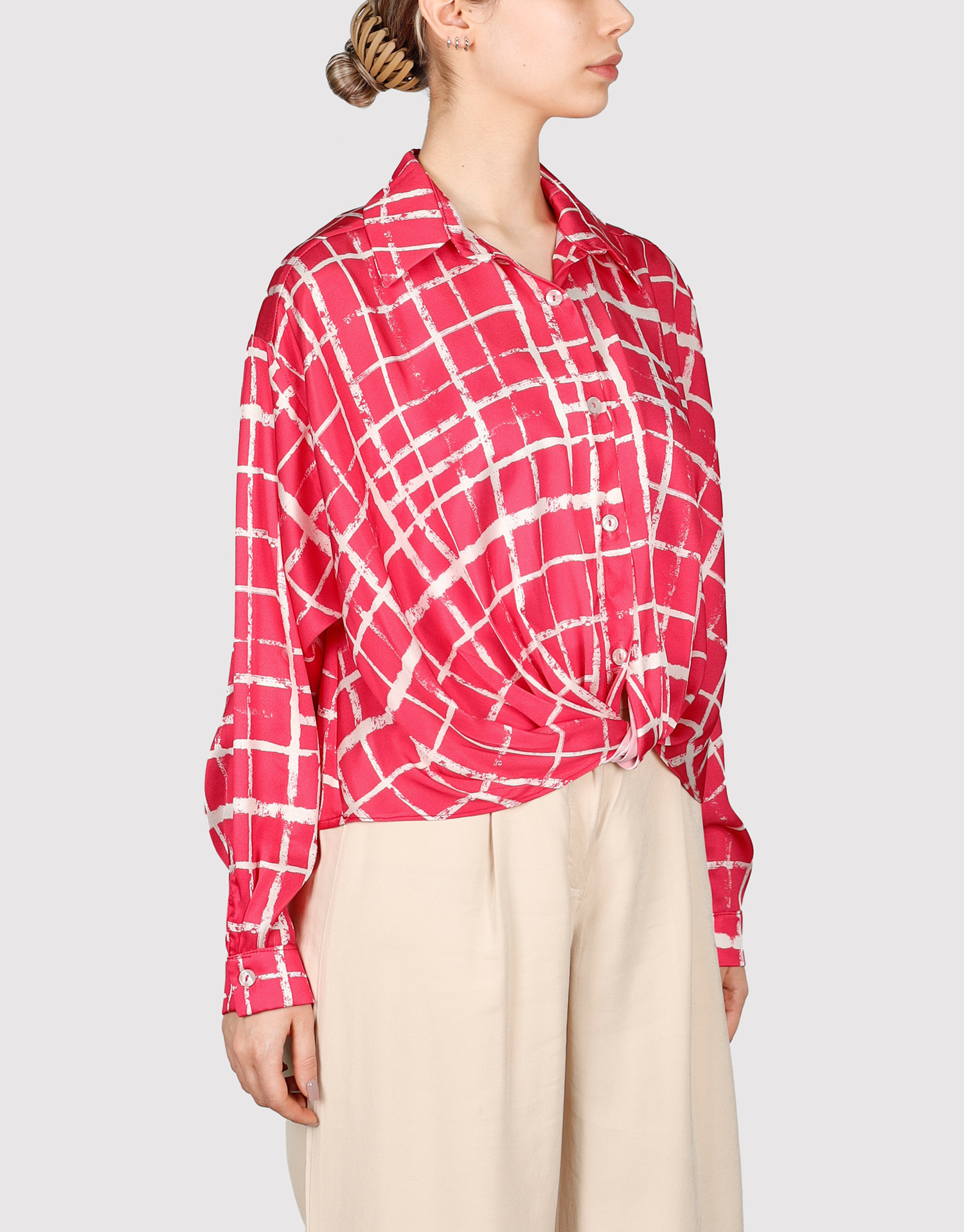 شومیز جلو گره سرخابی سفید