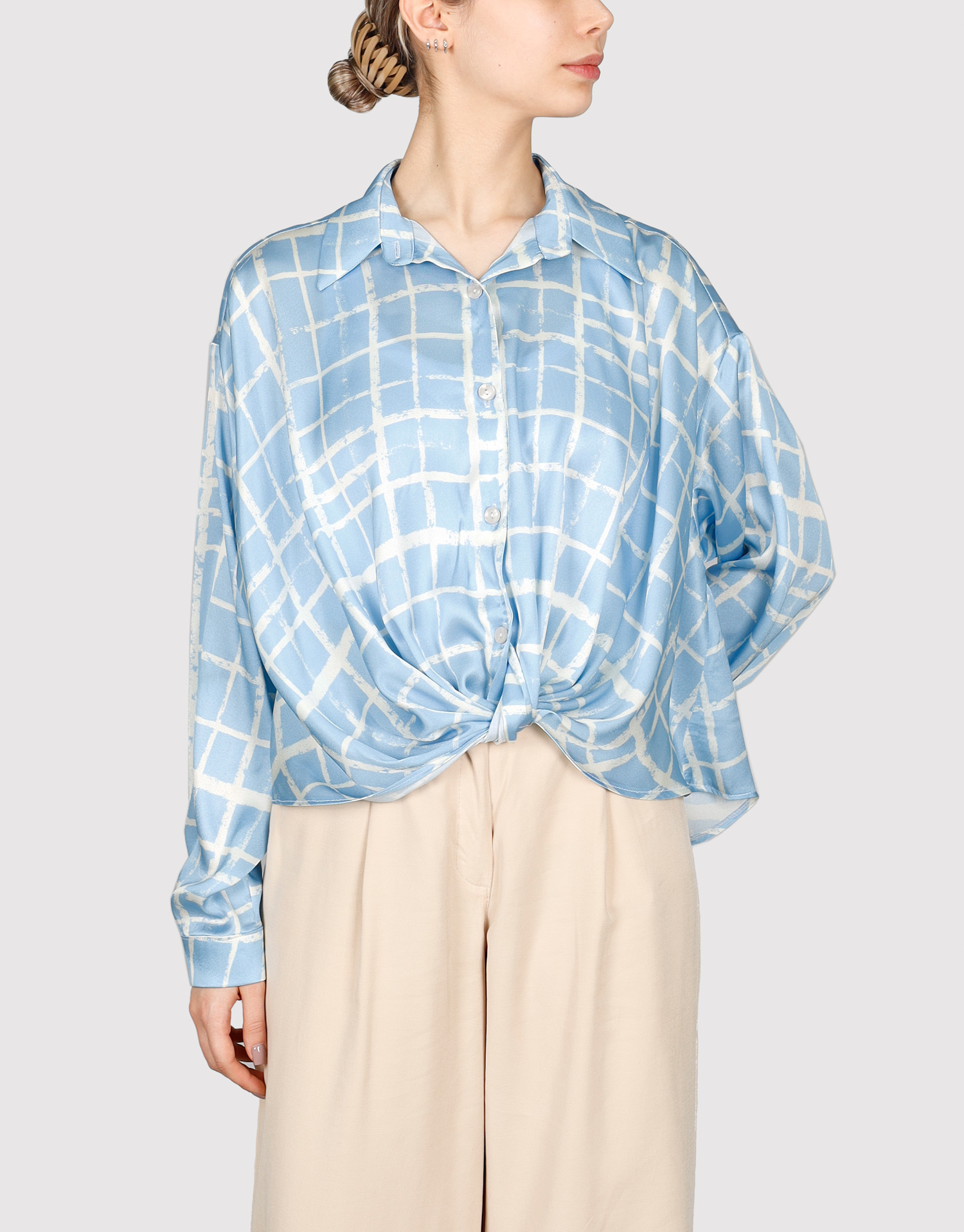 شومیز جلو گره آبی سفید