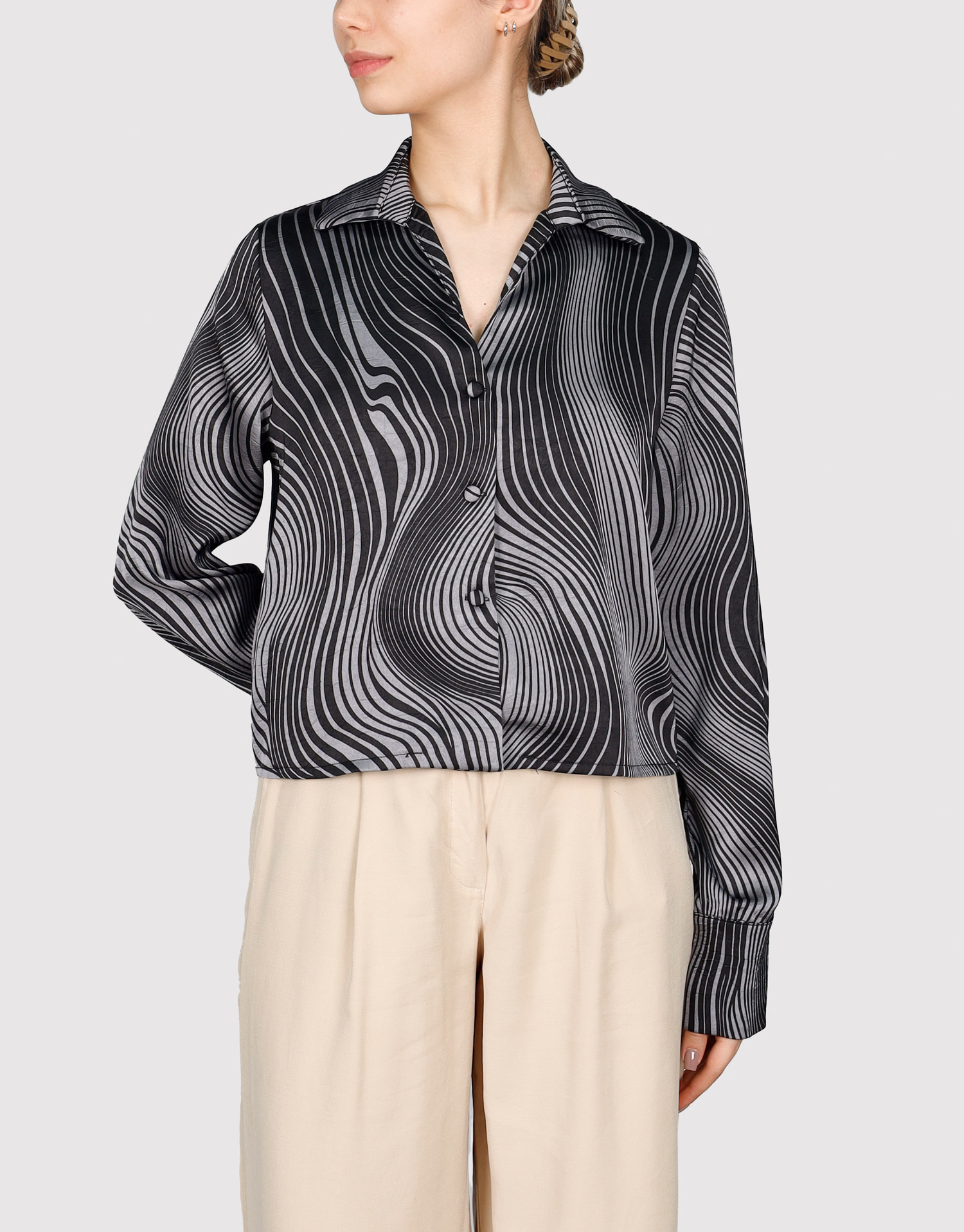 شومیز پشت پیله دار طوسی مشکی