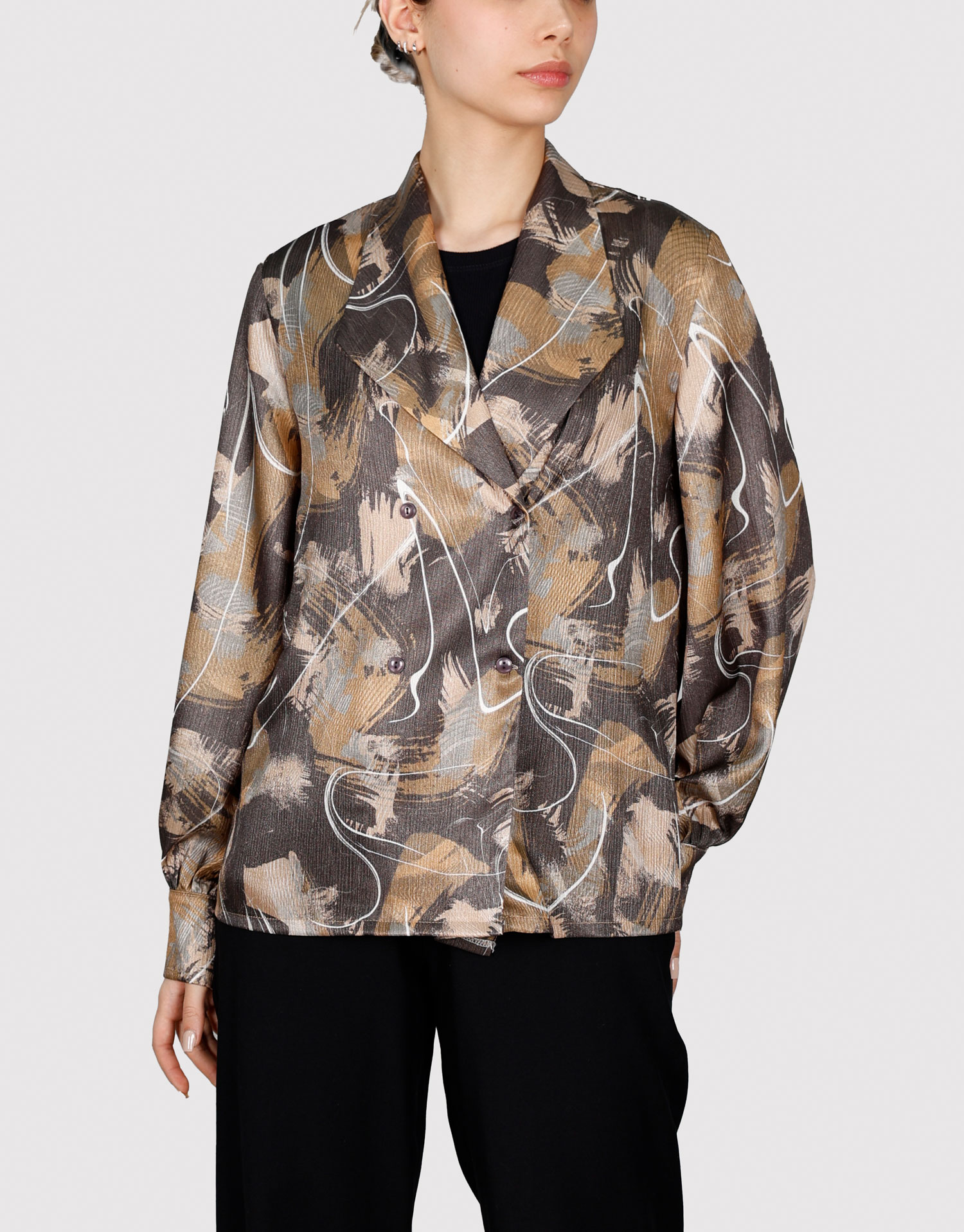 شومیز چهار دکمه کرم ذغالی